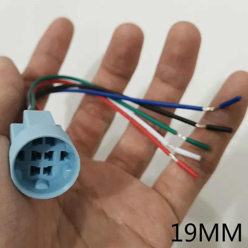 Przełącznik przyciskowy 19 mm  – Push Fit Connector recenzja i cena